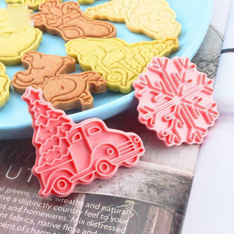 Plastic Material Push-type Household Baking Mold Christmas Theme Plastic Cutters