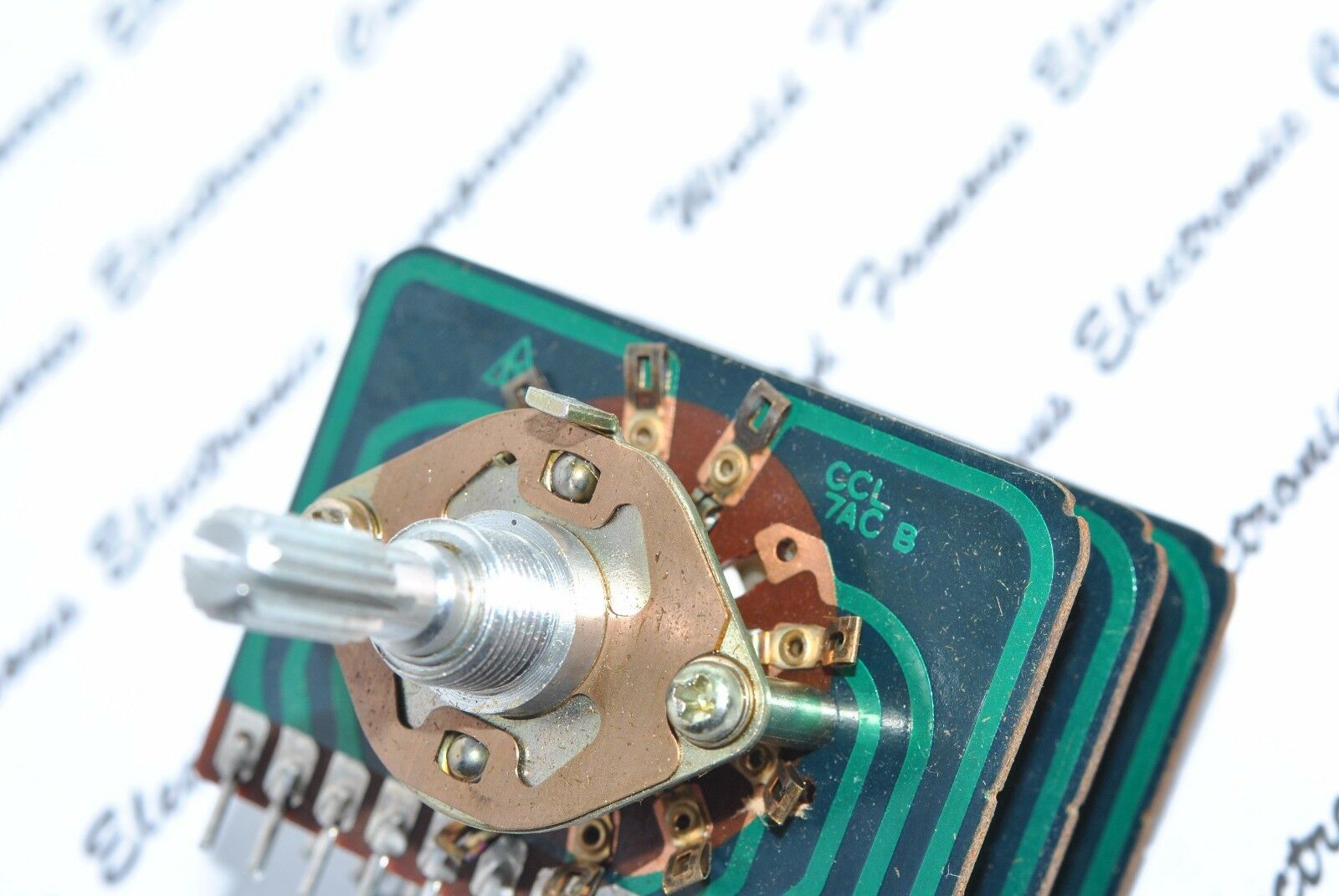 1pcs - TEIKOKU TSUSHIN Rotary 3-Wafer 6-Pole 4-Position CCL7ACB Select-Switch