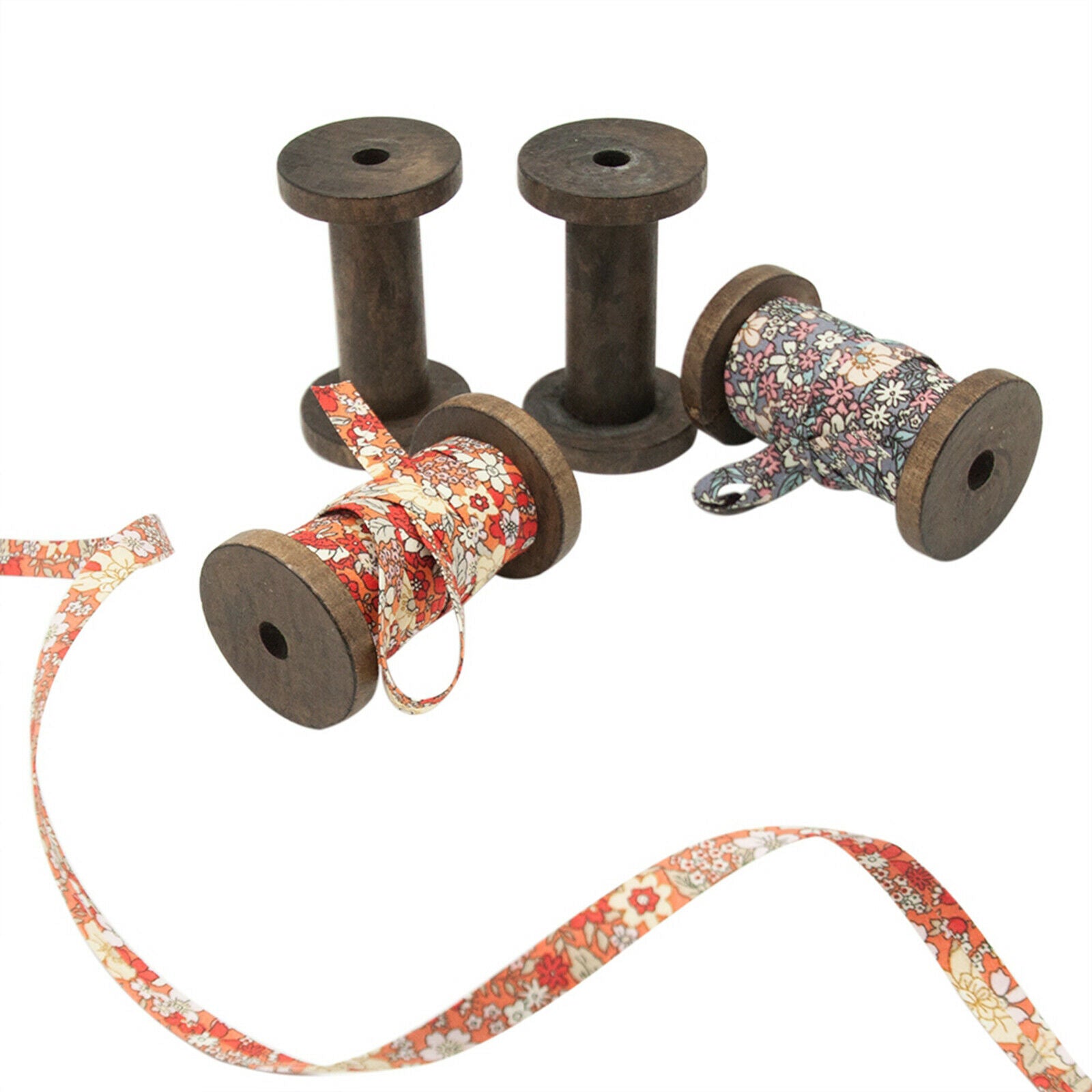 2pcs Natural Wooden Bobbins Thread Spools + Sewing Trims Storage DIY Winder