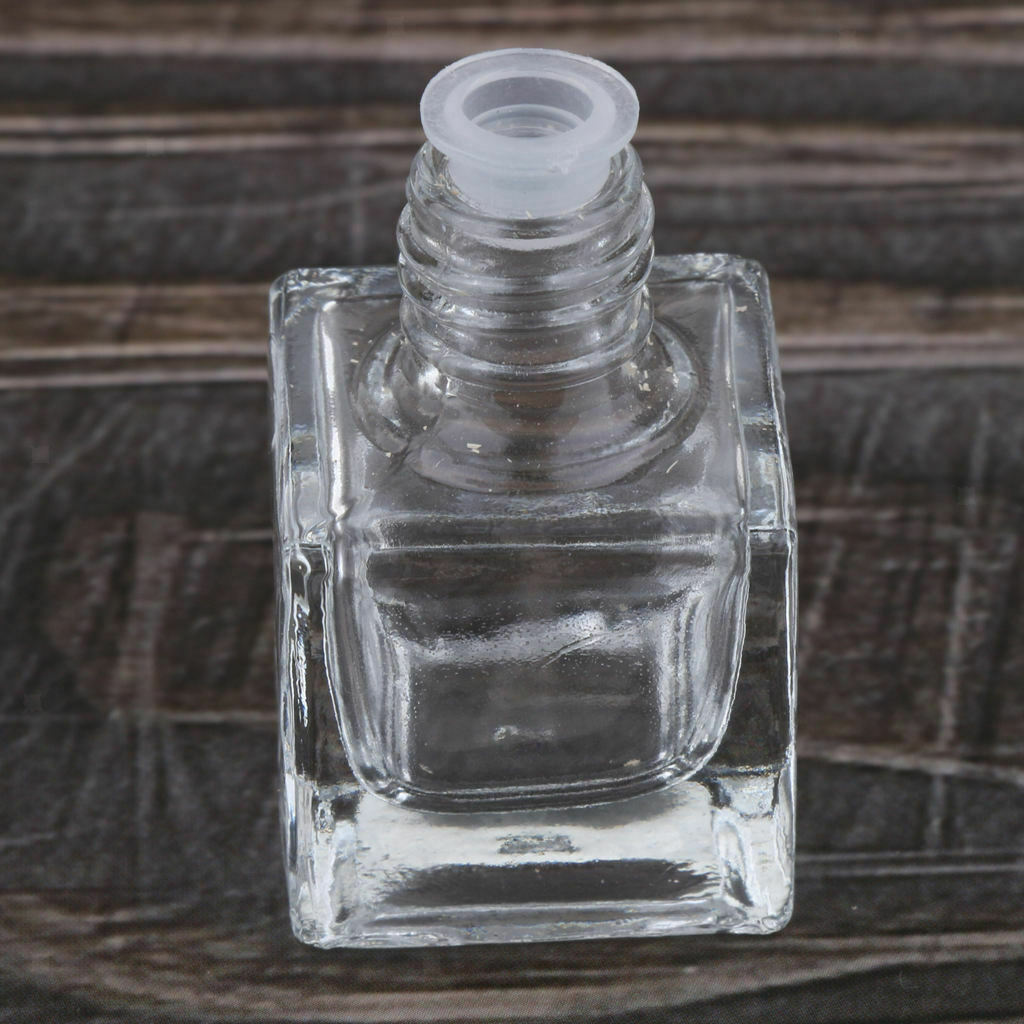 4Pcs Empty 6ml Car Hanging Perfume Vials Charm Decor Essential Oils Bottle