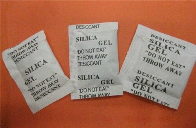 20 X 1g Packets Silica Gel Sachets Desiccant Pouches Moisture-Proof Adsorption