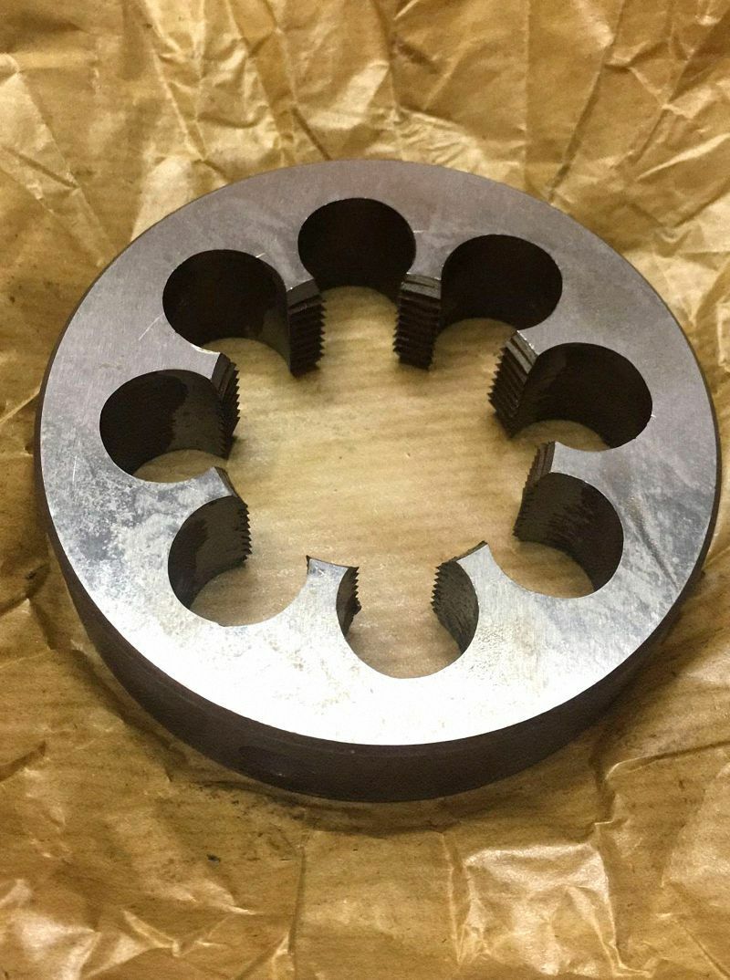 72mm x 4 Metric Right hand Die M72 x 4.0mm Pitch [Die/1]