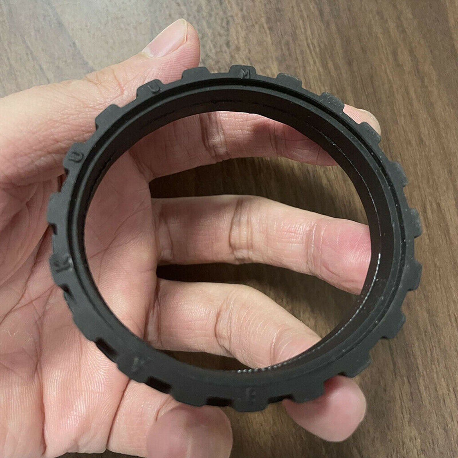 4pcs Tires For IROBOT ROOMBA 500,600,700,800,900 Series Anti Slip Wheel Black