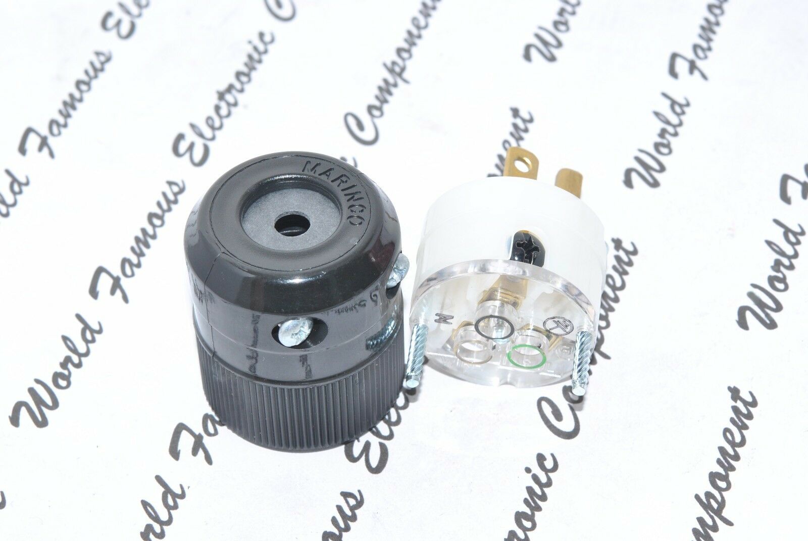 1pcs - MARINCO 5266 NEMA5-15P 15A 125V Straight Plug