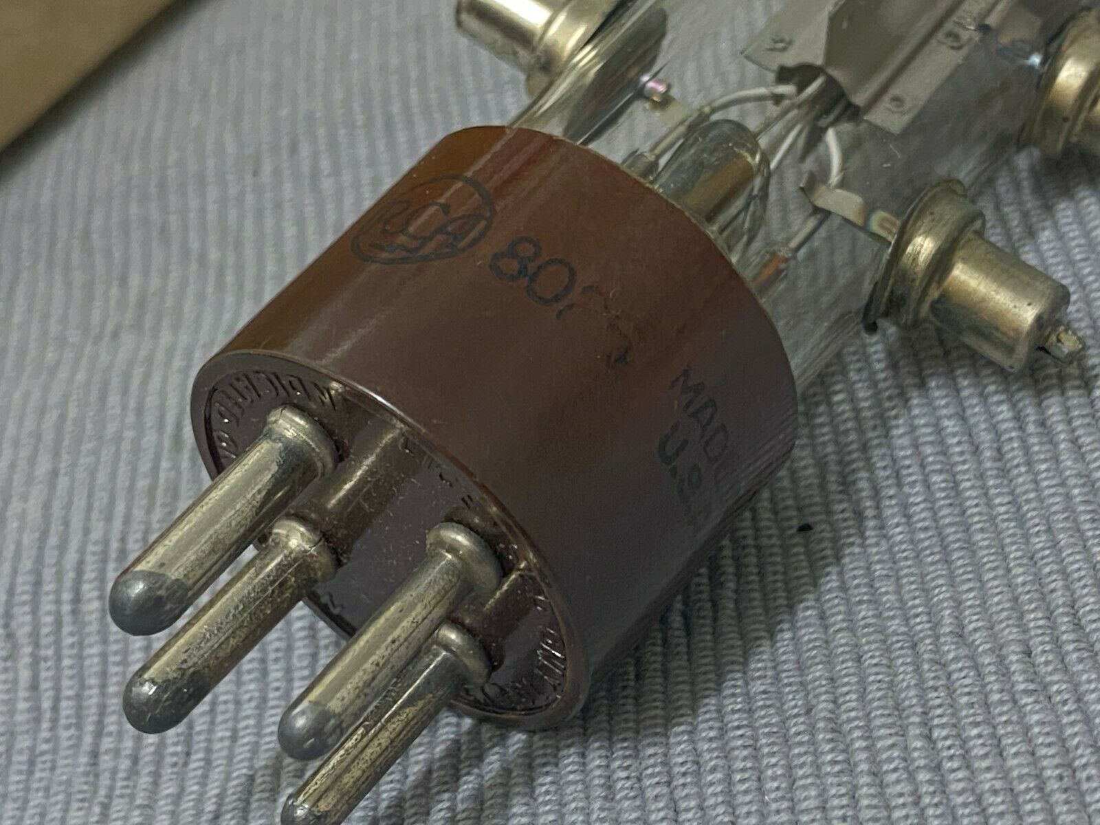 1pcs - RCA 8025 Vacuum tube NOS NIB