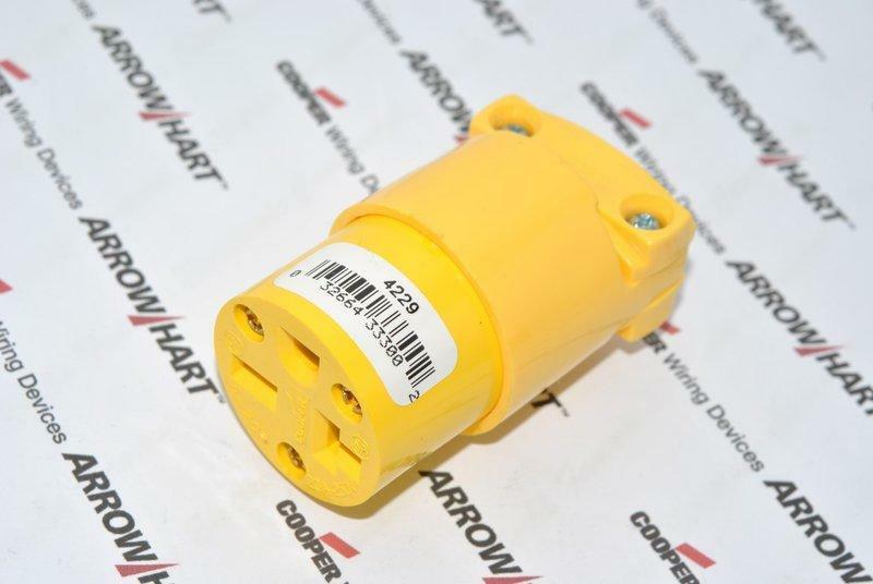 1pcs-COOPER 4229 20A 250V NEMA6-20 Commercial Grade straight blade Connector
