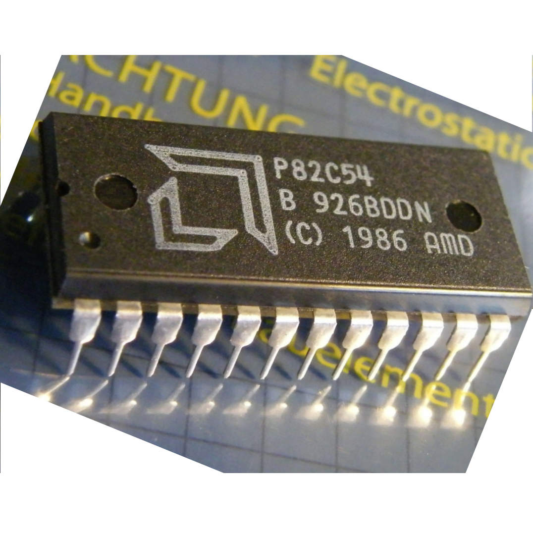 1PCS  IC AMD DIP-24 P82C54