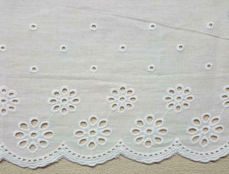 4 Yards White cotton Openwork flowers Lace decoration Sewing clothes crafts