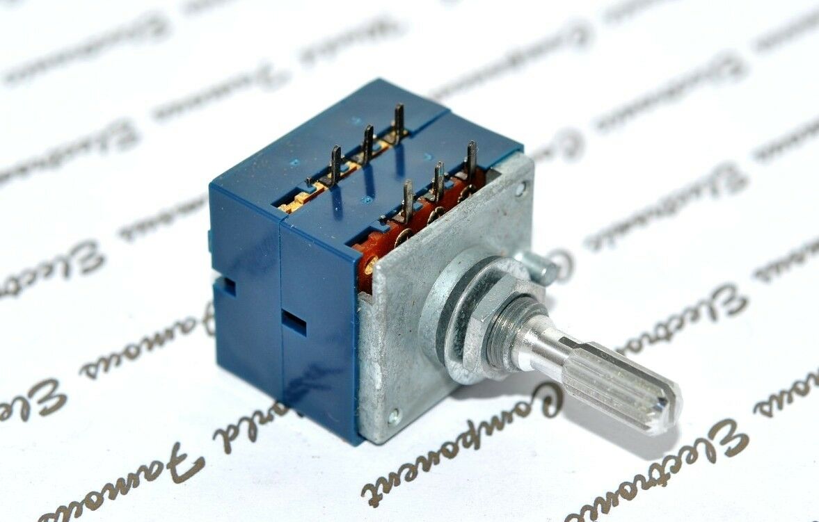 1pcs - ALPS RK27 100KMN Balance Dual Potentiometer Knurled - JAPAN RK271122004F