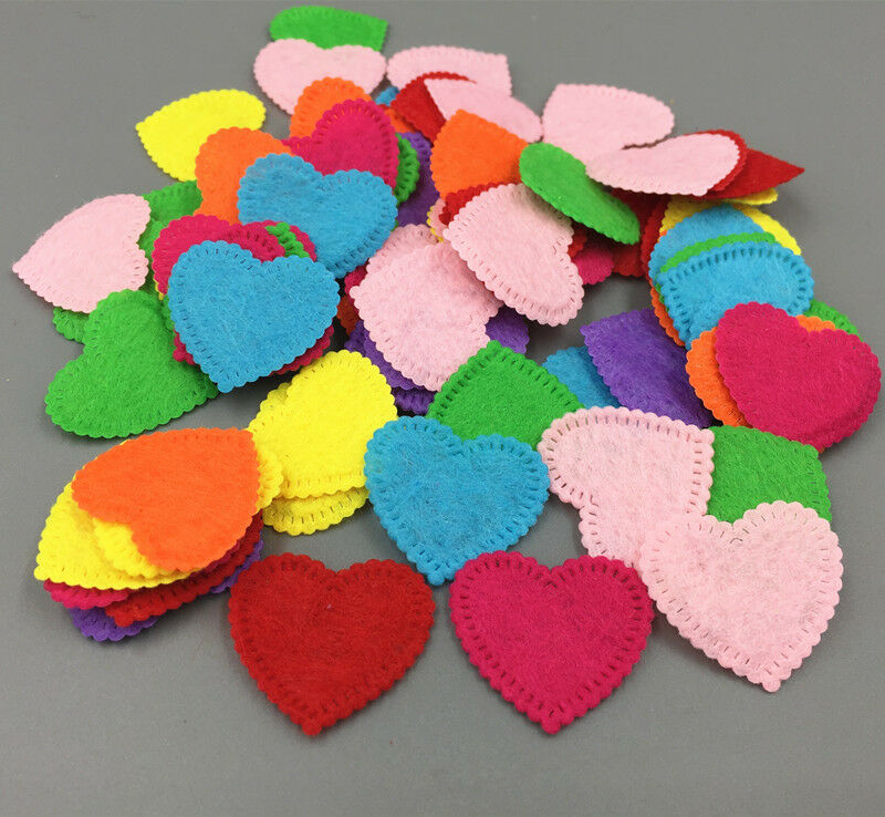 200pcs Mixed Colors Heart-shaped Die Cut Felt Circle Cardmaking decoration 26mm