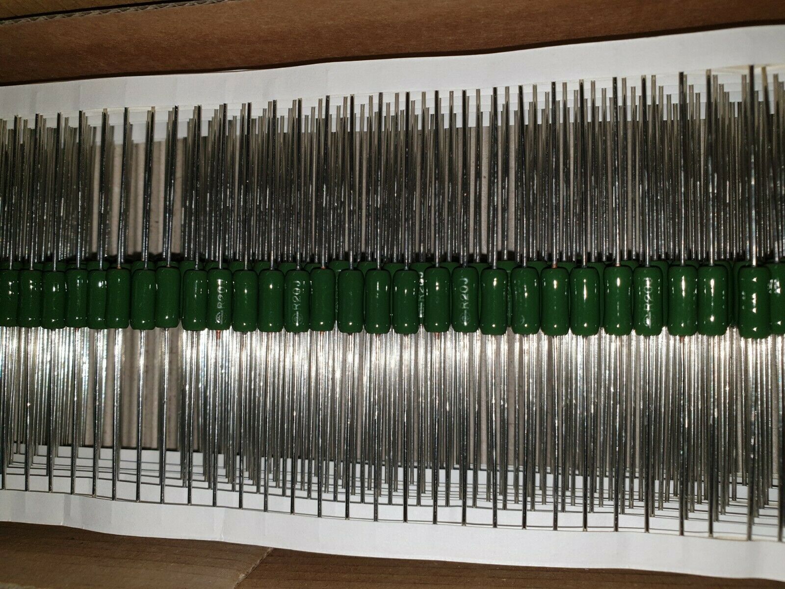 12x NEW VISHAY  G 202 0R2 4W 5% HI END Ax Vitreous W.W Resistors FOR AUDIO! 3W