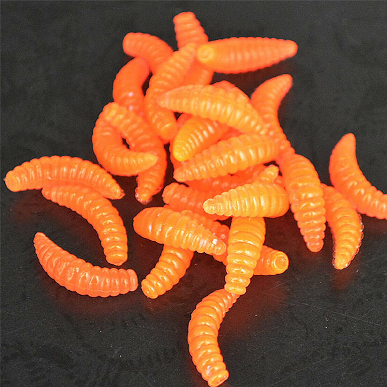 50pcs Worms Bait Soft Fishing Lure Maggots Bass Crankbait Tackle Wobbler