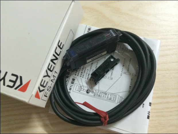 1Pcs 100% new KEYENCE Kean fiber amplifier FS-M1