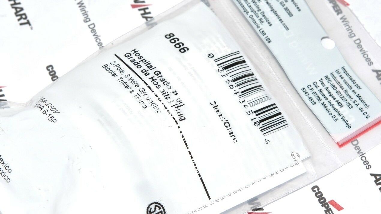 1pcs-COOPER 8666 15A 250V Thermoplastic Hospital Grade Plug  NEMA 6-15