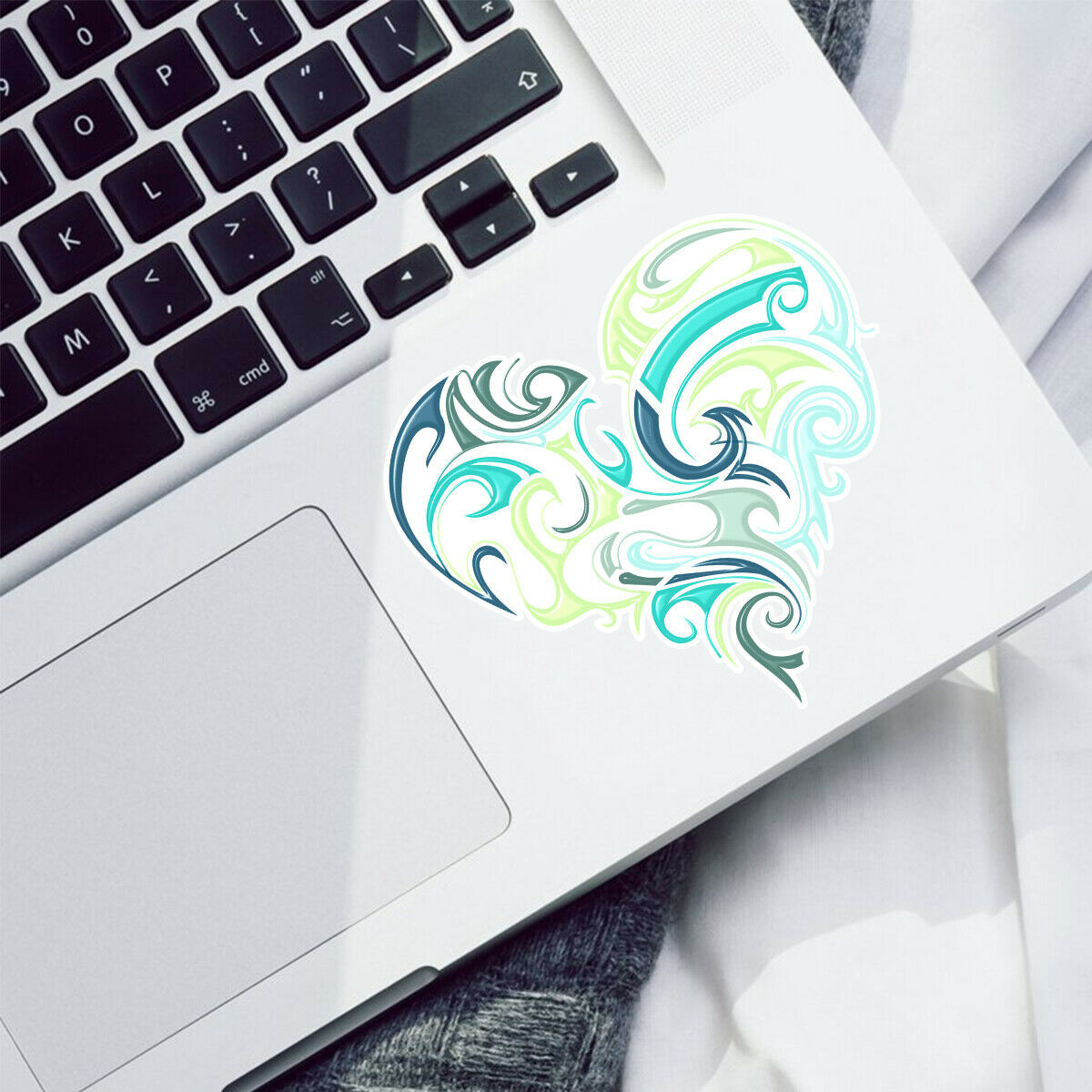 7pcs/set Coloured Heart Love Skateboard Vinyl Stickers Laptop Luggage Decals