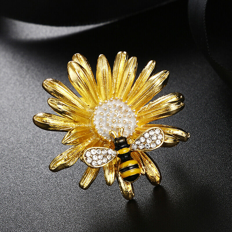 Fashion Daisy Honeybee Brooch Pin Collar Badge Corsage Jewelry Women Acces.l8