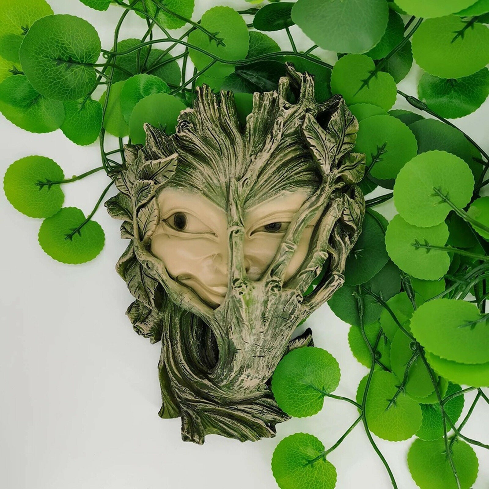 Abstract Women Face Tree Decor Yard Garden Peeker Bashful Statue Decoration