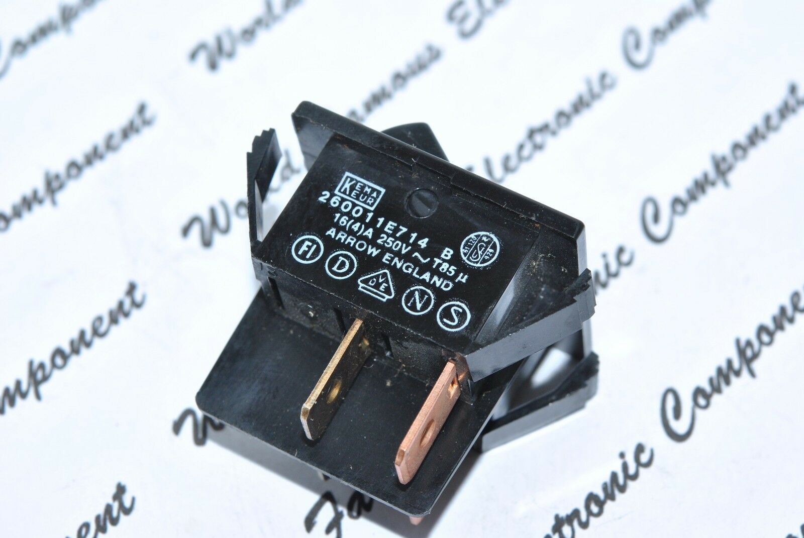 1pcs - KEMA KEUR 16A 250V~ On/Off Rocker Switch - 260011E714-B/2600 11E 714 B