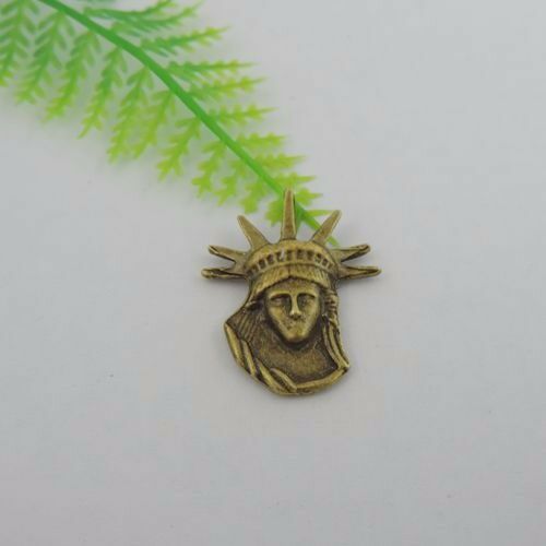 Lot of (x30) Alloy Antiqued Bronze Statue Of Liberty Pendant Charm 25x21x3mm