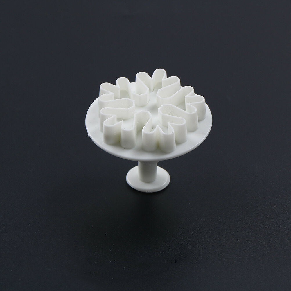3pcs Snowflake Plunger Cutter Mold Sugarcraft Fondant Cake Decorating Tool.l8