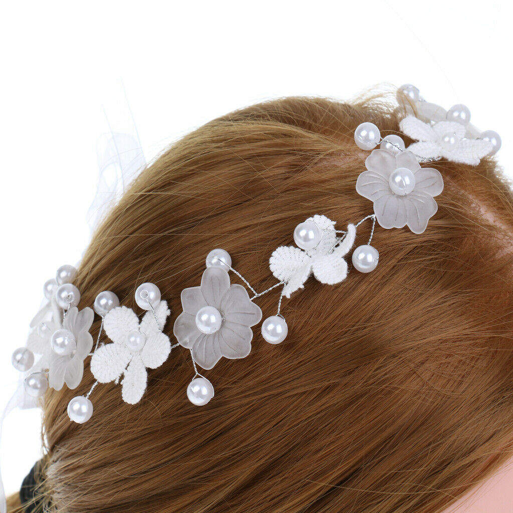 Glamorous Bridal Headpiece Bridesmaid Headpices with Crystal and Ribbon