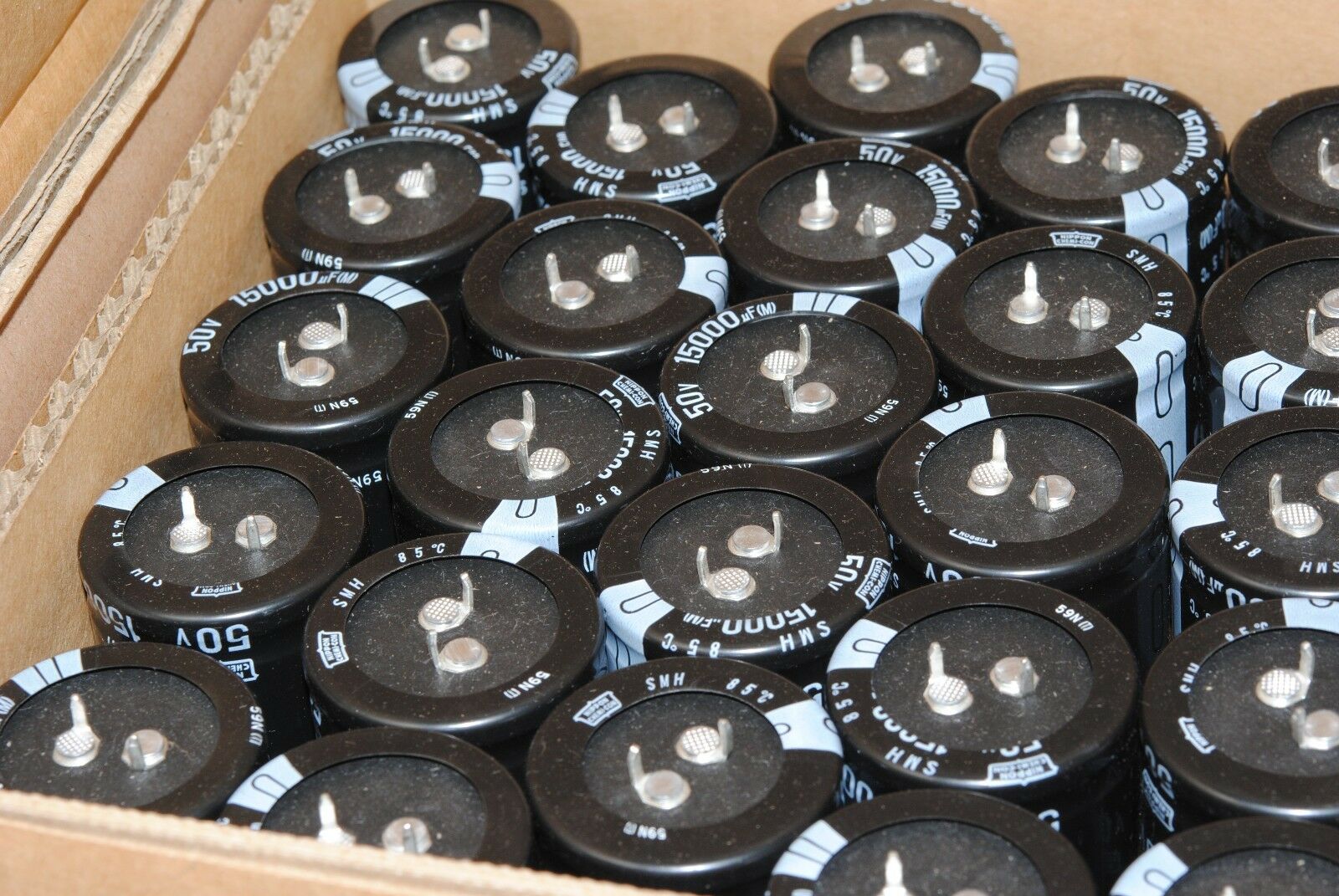 1pcs - NIPPON SMH 15000uF (15000µF) 50V Snap-In Capacitor ESMH500VSN153MA45S+000