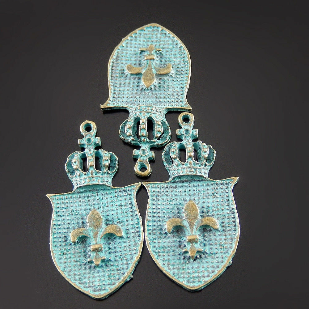 20 pcs Antiqued Zinc Alloy Green Badge Charms Pendant Findings 40x21mm 52076