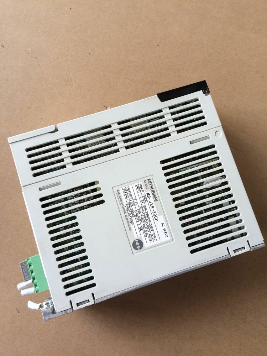 1PCS NEW IN BOX Mitsubishi servo drive MR-J2S-20CP