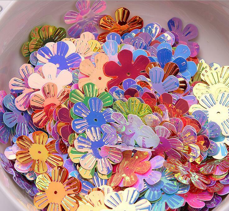 200pcs Plum blossom Sequin Sewing Scrapbooking Crafts clothing accessories 22mm