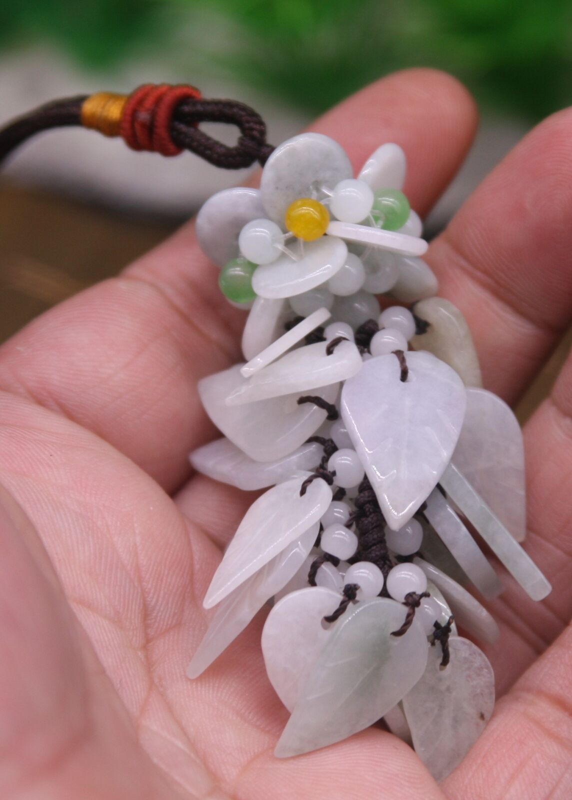 certified 100% natural green jadeite jade Car pendant Leaf petals æ ‘å¶è½¦æŒ‚ AA++