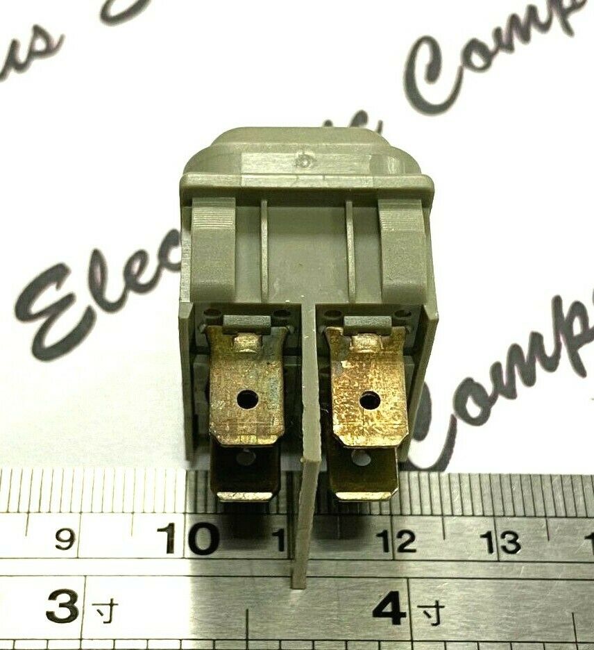 1pcs - MARQUARDT 8362 R70 16A 125-250VAC 1/4HP-125VAC 1/2HP 250VAC Rocker Switch