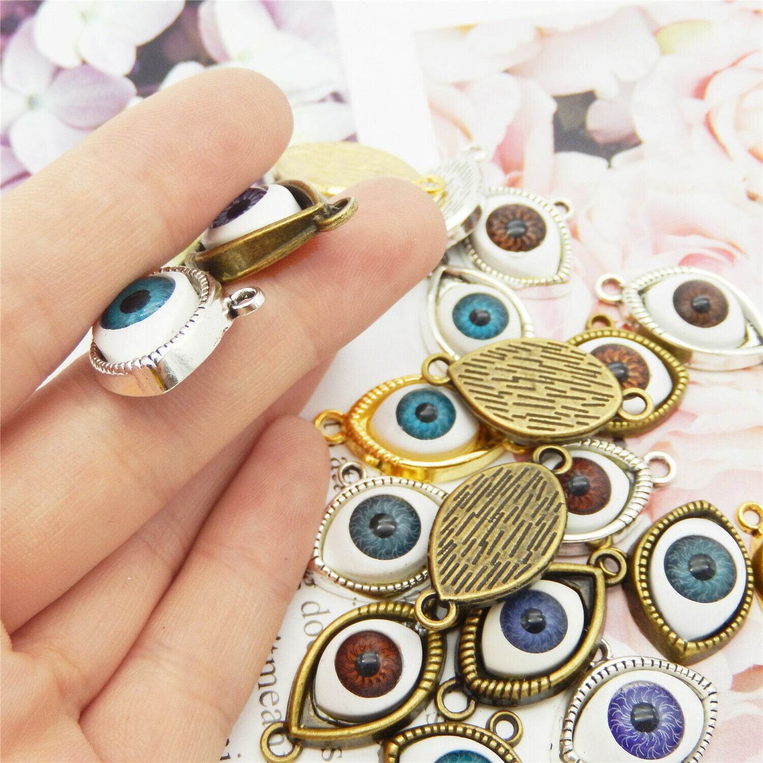 10pcs/Pack Multi-Colors Alloy Mixed Random Evil Eyes Charms Pendant DIY Findings