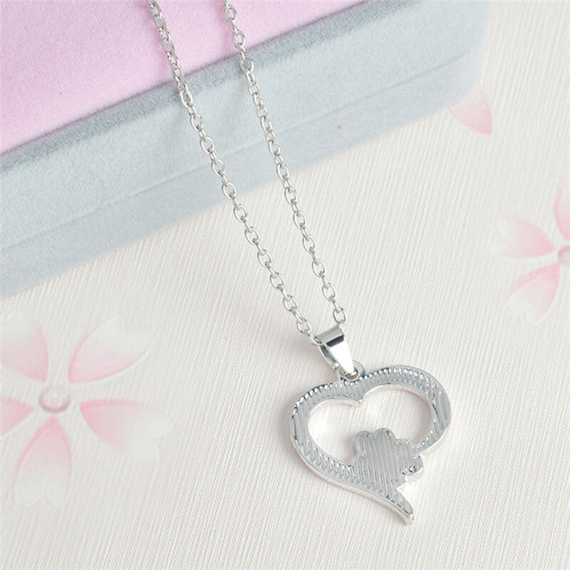 Hollow Pet Paw Print Necklace Cute Animal Dog Cat  Pendant Necklace Jewel.l8