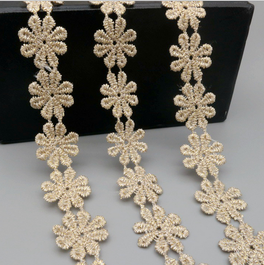 5 yard Flowers Embroidered lace Trim Appliques Sewing Hair ornaments Accessories