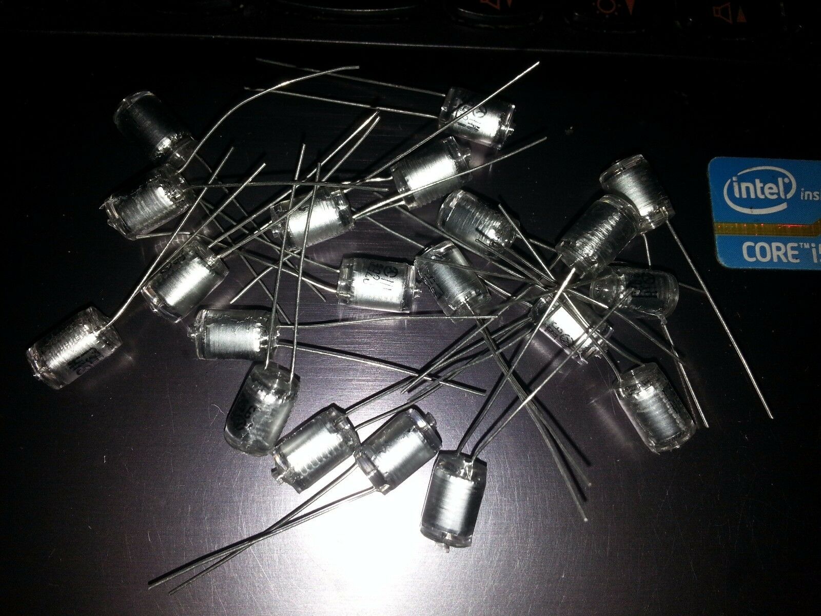 100pcs NOS 3900pF 3.9nF 50V 5% VERY LOW LOSS HQ POLYSTYRENE STYROFLEX CAPS!