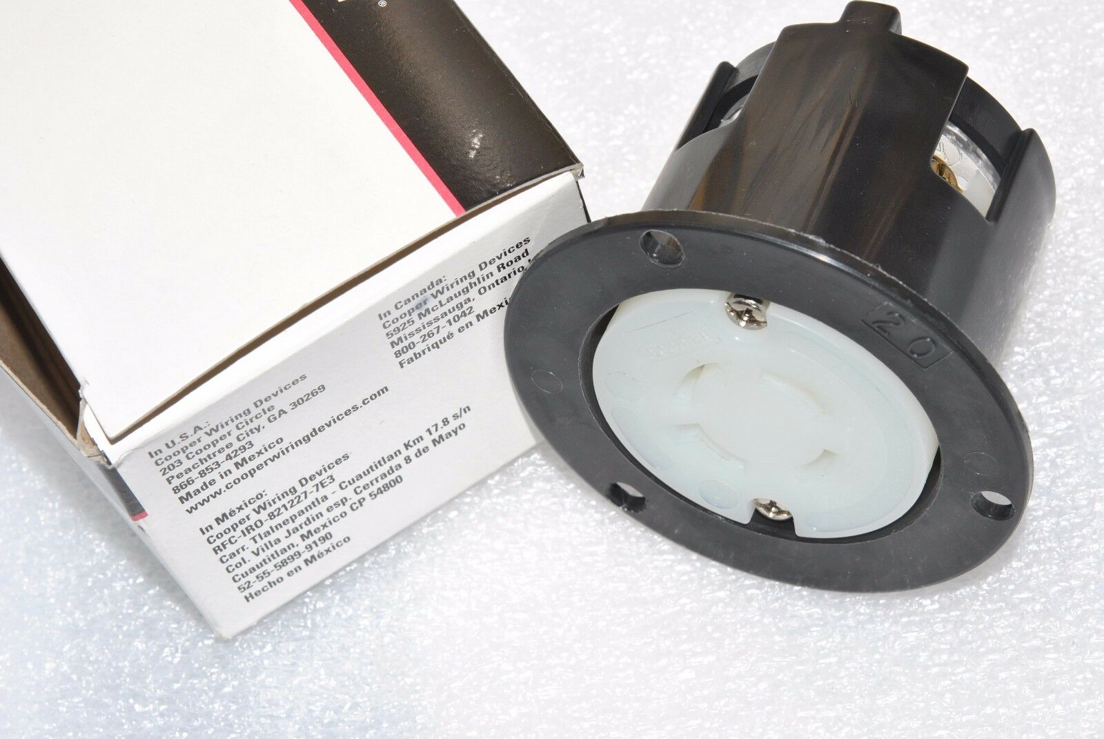 1pcs - COOPER CWL1620FO NEMA L15-20R 20A 480V Hart-Lock FLANGED OUTLET