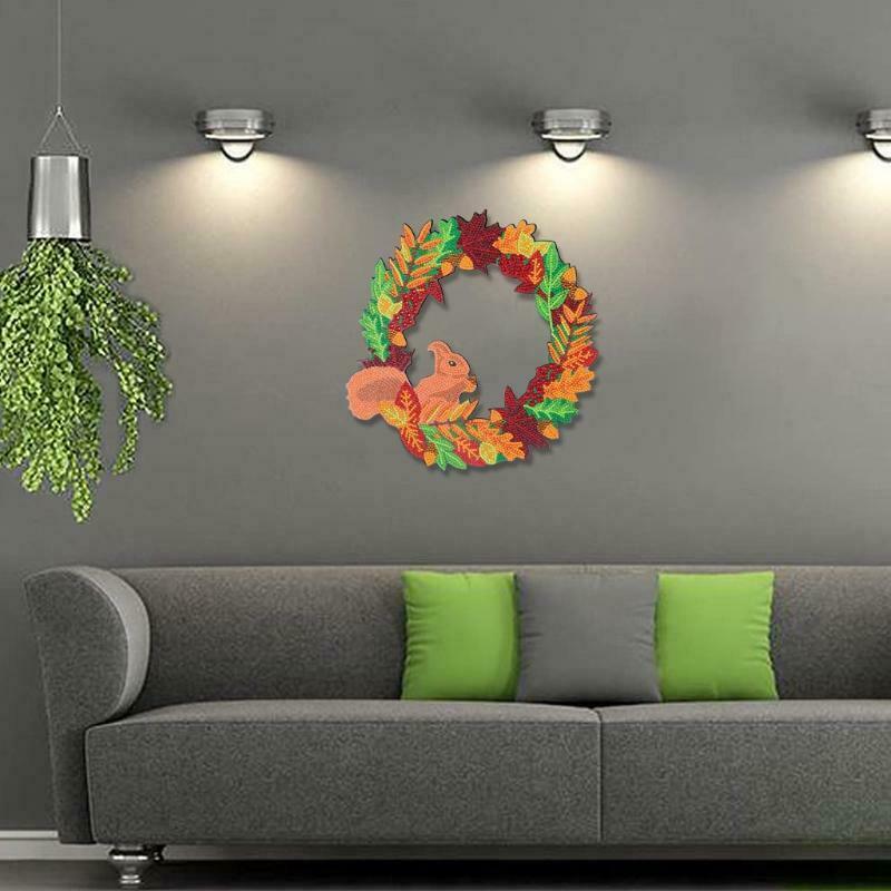 Squirrel Maple Leaf Wreath 5D Special Diamond Painting Embroidery Cross Stitch