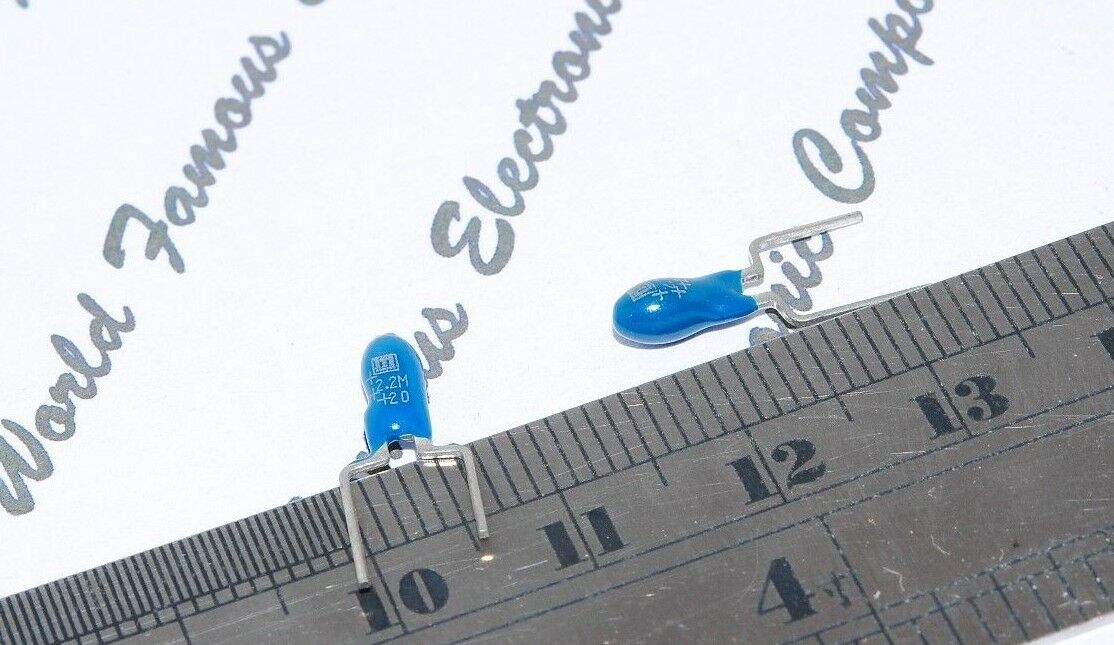 4pcs - 2.2uF (2,2µF) 20V Tantalum Radial Dipped Capacitor - blue