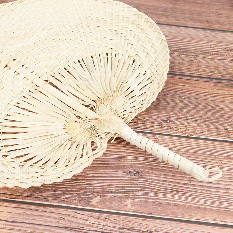 Chinese Style Handmade Palm Leaf Woven Hand Heart Shaped Mosquito Repellent F KX