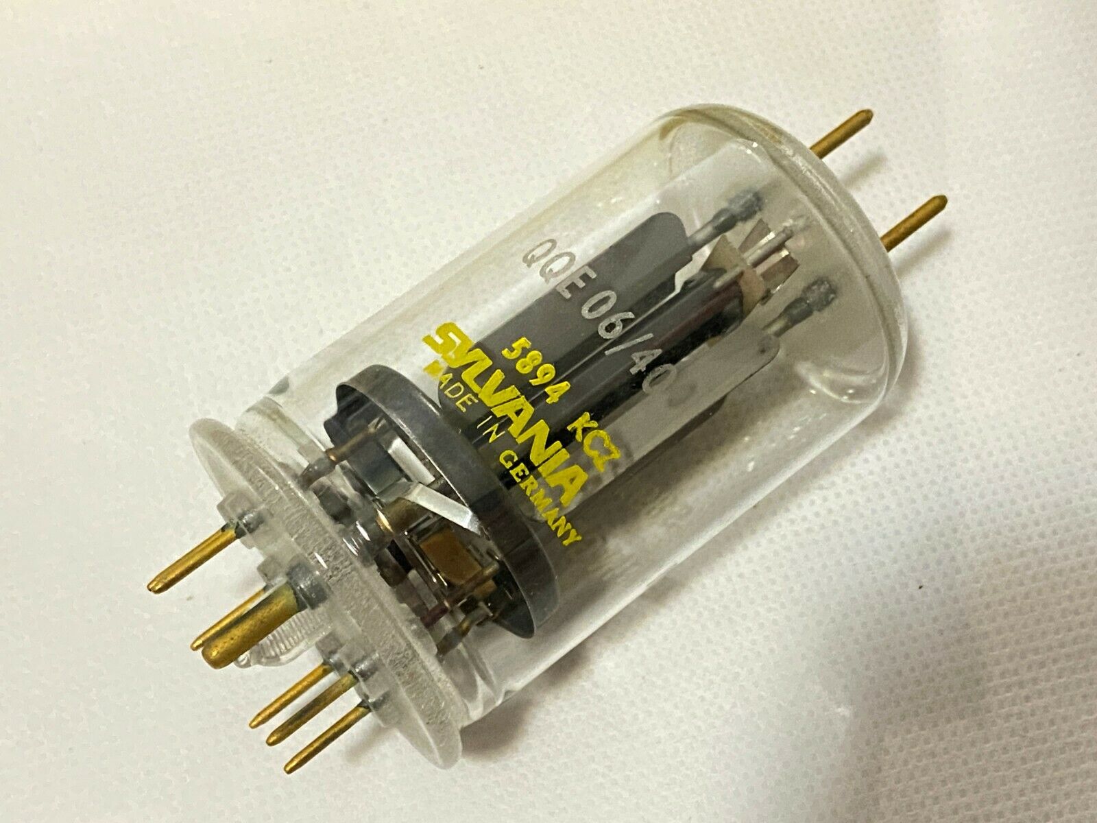1pcs - SYLVANIA 5894 QQE06/40 Vacuum tube NOS NIB