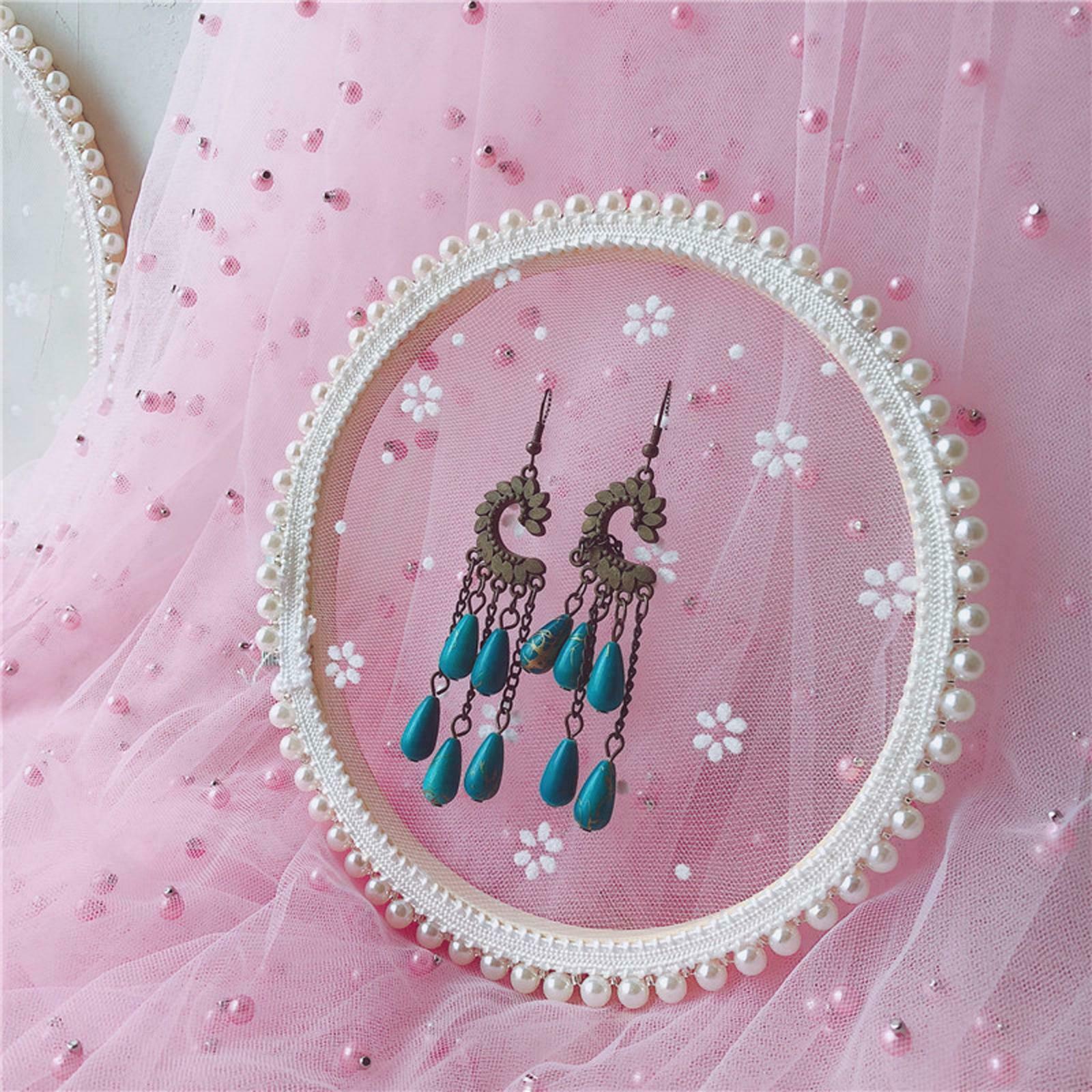 Earring Holder Stand for Women White Flowers Lace Disc for Party Photography