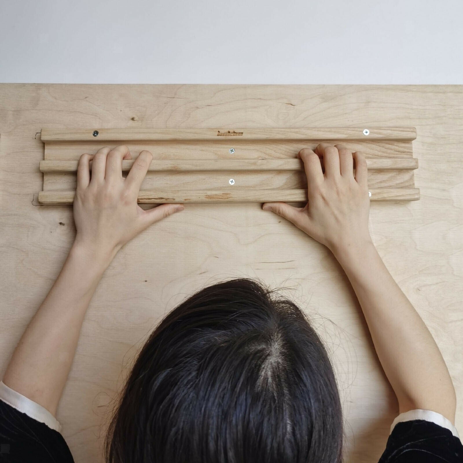 Wooden Climbing Hangboard Grip Trainer Screw-Mounted Hand Pull Up Board
