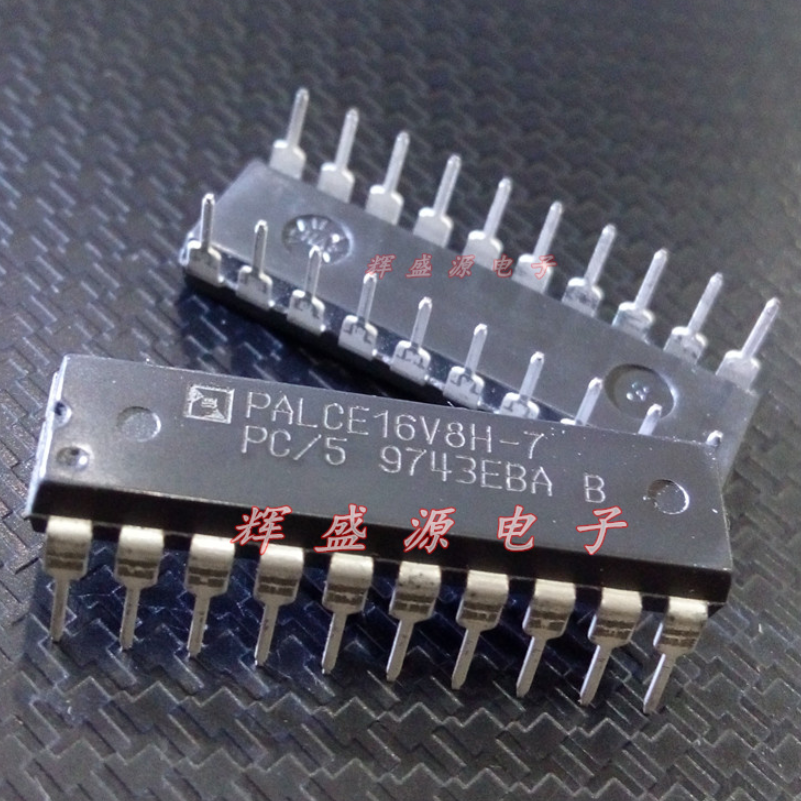1PCS  IC AMD/LATTICE DIP-20 PALCE16V8H-7PC/5 PALCE16V8H-7PC PALCE16V8H-7