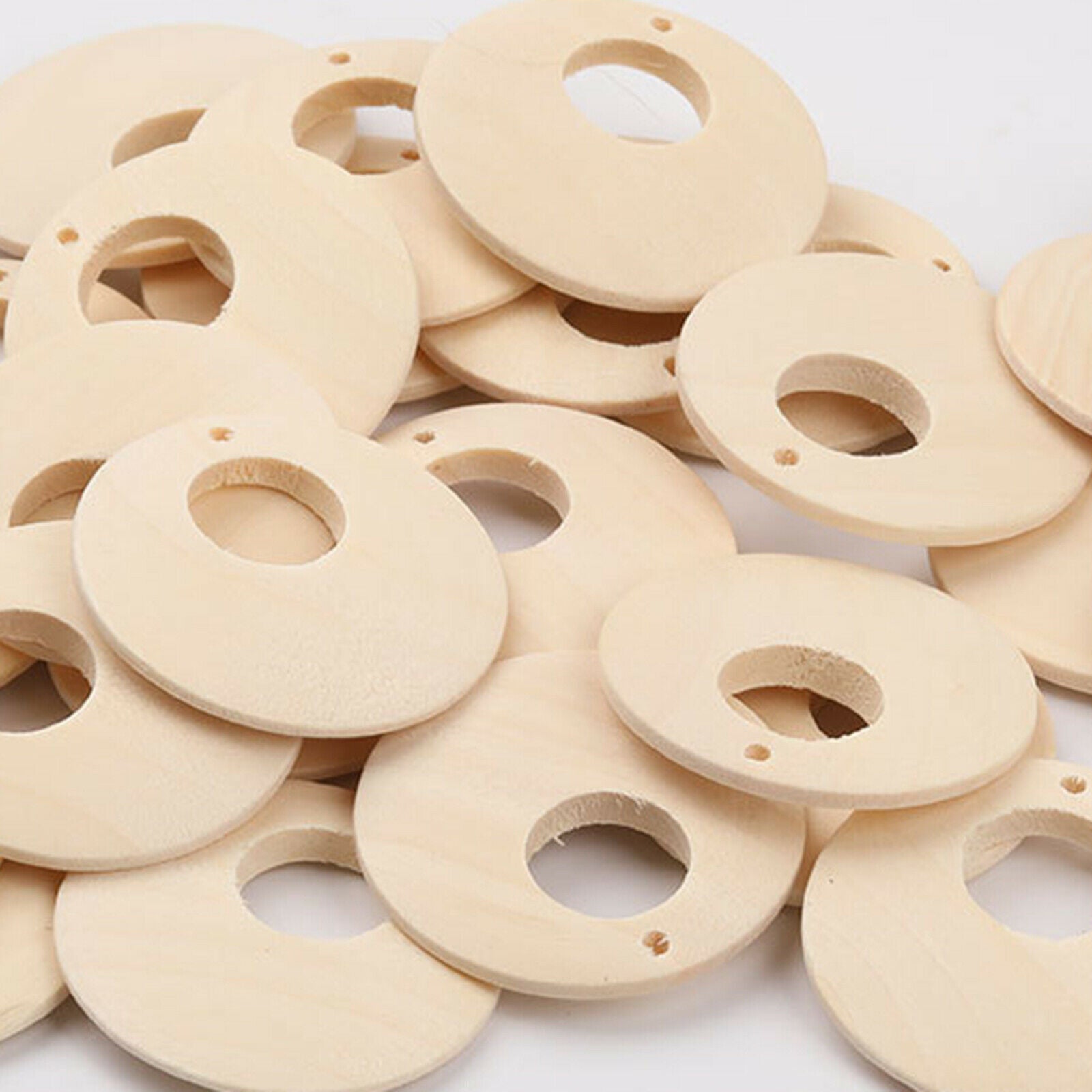 81pcs Wooden Hanging String Ornaments Wood Embellishments Art Tags Plain