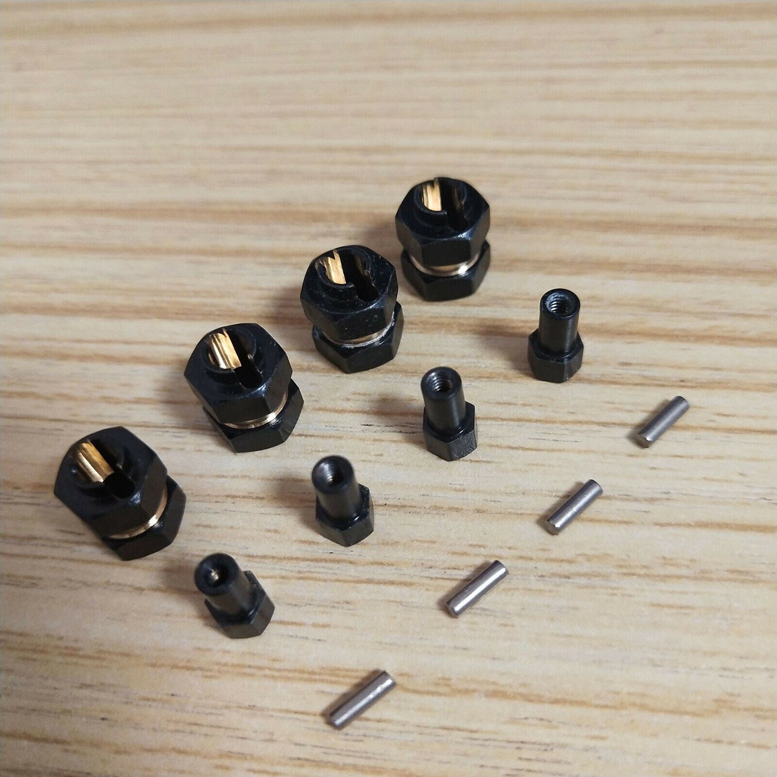 4pcs 1/24 RC Car Brass Wheel Hex Hub Adapter for AXIAL AXI00001 AXI00002 Car