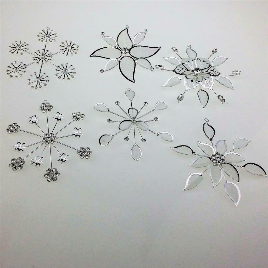 6 Pieces Filigree Snowflake Pendants Christmas Tree Gifts Hanging Ornaments
