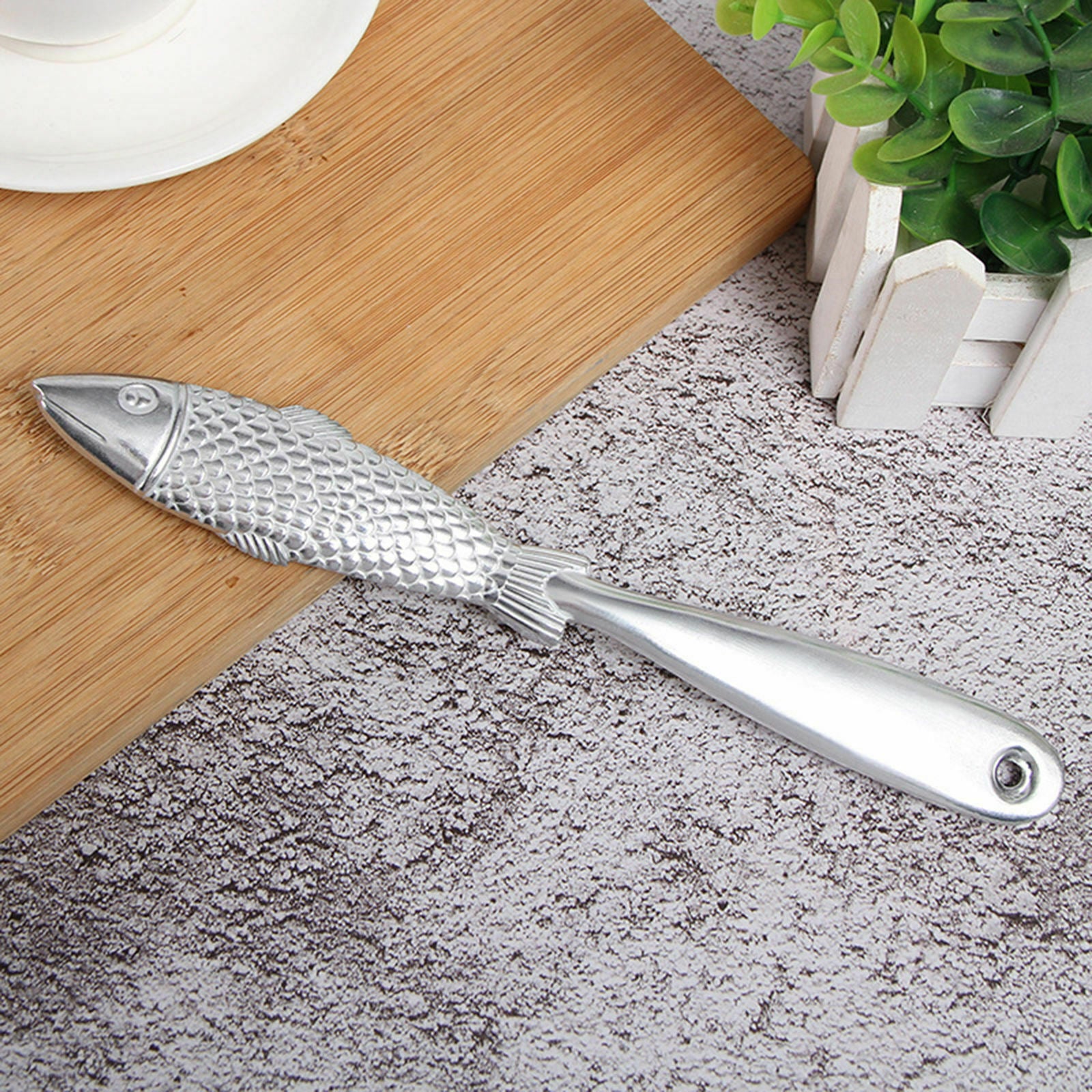 Fish scales scrapers Fish scales peelers Fish scales Cleaning brushes Scraping