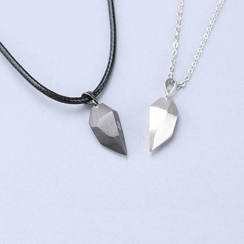 2Pcs Lovers Heart Pendant Couple Strong Magnetic Distance Heart Pendant Necklace
