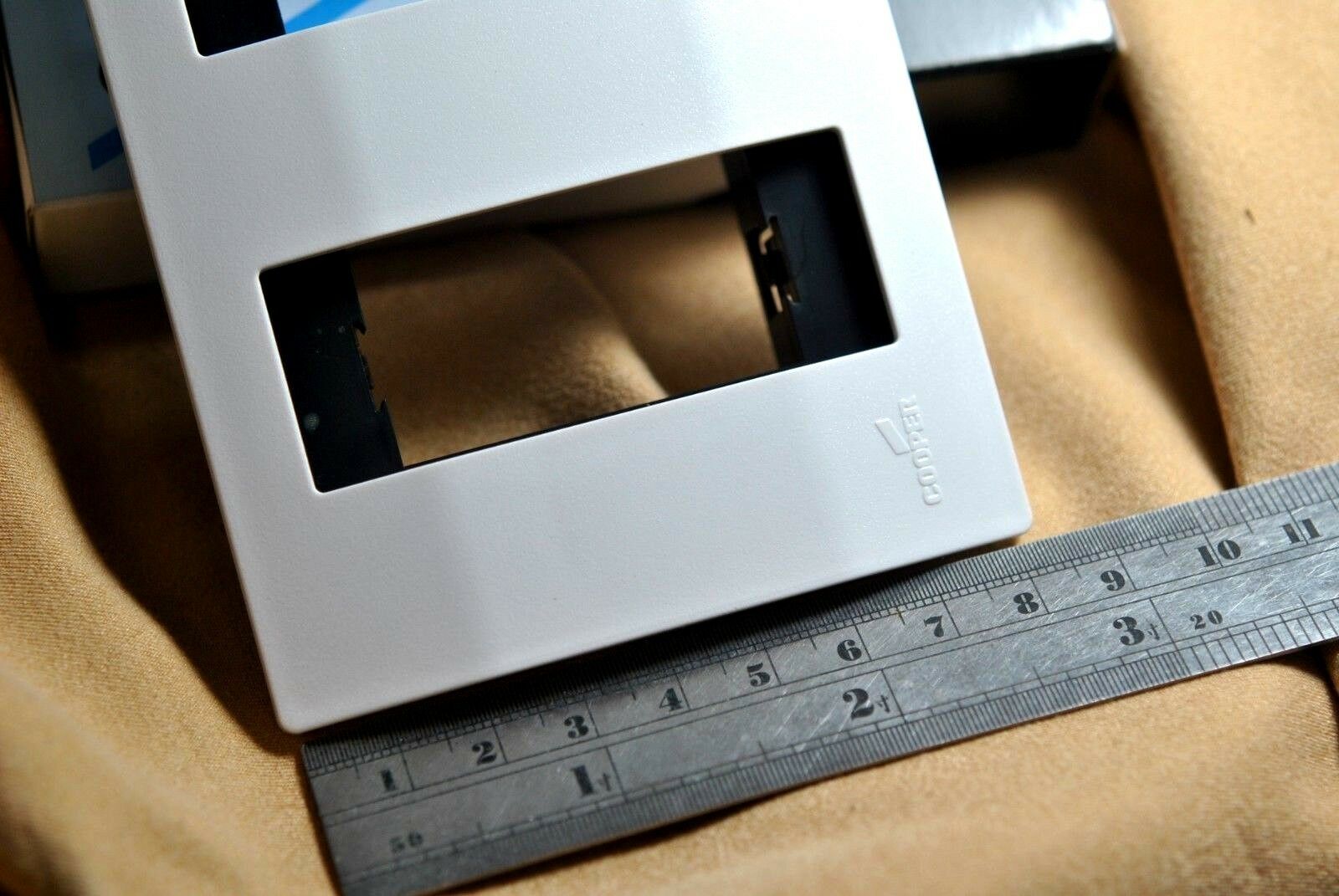 1pcs - COOPER Antares WD30164 2 units Plates White
