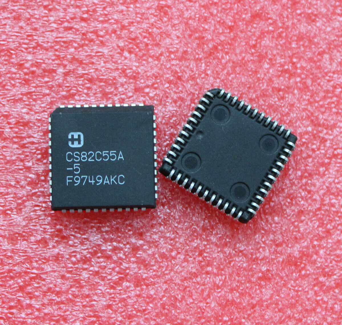 1pcs CS82C55A-5 CS82C55A PLCC-44 Integrated Circuit IC